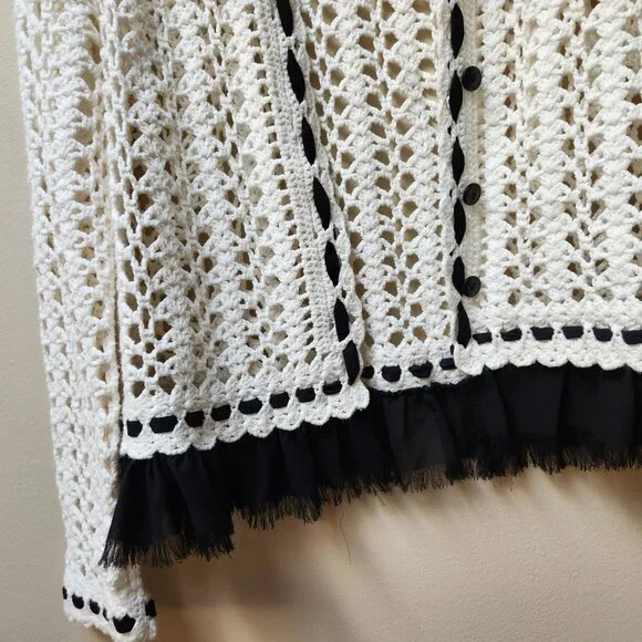 ONE GIRL WHO / Anthropologie Crochet white and black cardigan sweater - Picture 4 of 9